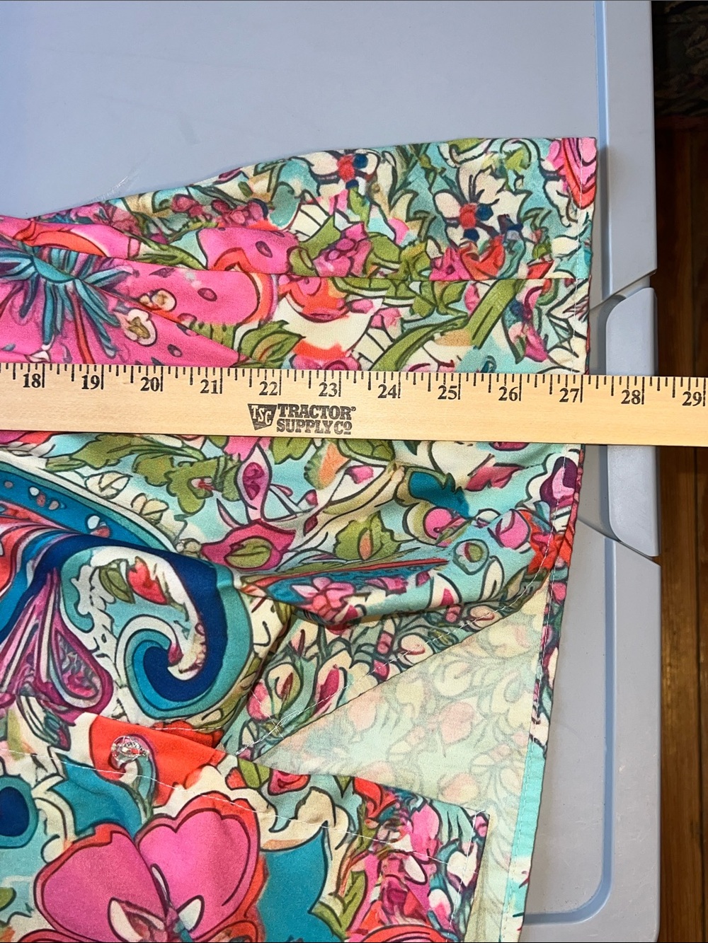 Cherry Betty Vibrant Floral Paisley Blouse in Aqua & Pink size M - Picture 5 of 9